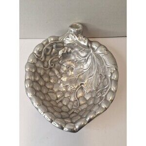 Vintage Wilton Armetale Pewter Silver Grape Bowl Candy Fruit Nut Dish Serving